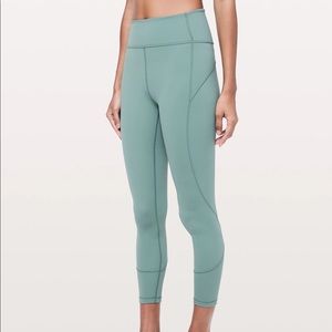 IN MOVEMENT 7/8 TIGHT *EVERLUX 25" Lululemon
Frosted Pine